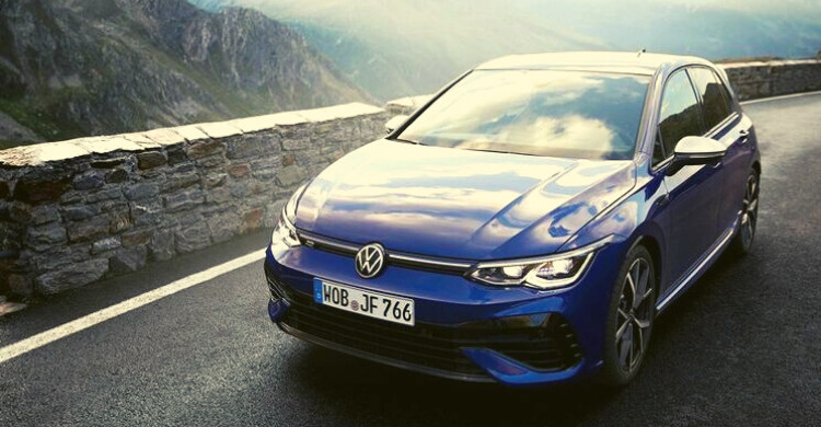 Nový Golf R stanovuje svými výkony měřítka